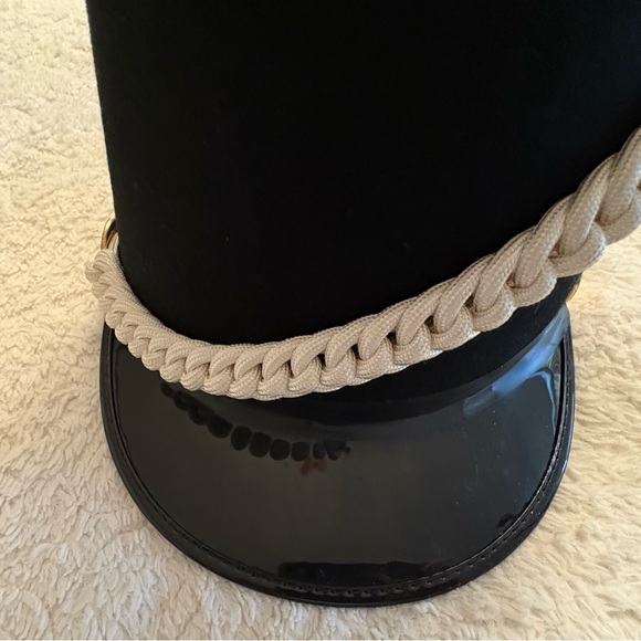 Black with Red Plumes/ Wooden Solider Hats - Picture 4 of 4